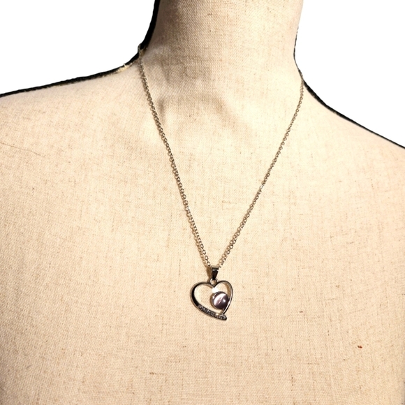 Jewelry - Pink Gem Heart Necklace